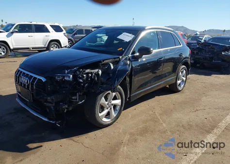 2020 Audi Q3 Premium Plus 45 Tfsi Quattro Tiptronic z USA, uszkodzony, nr VIN WA1BECF3XL1046165
